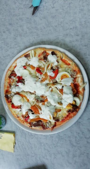 ‎Istanbul Döner Pizza Burger